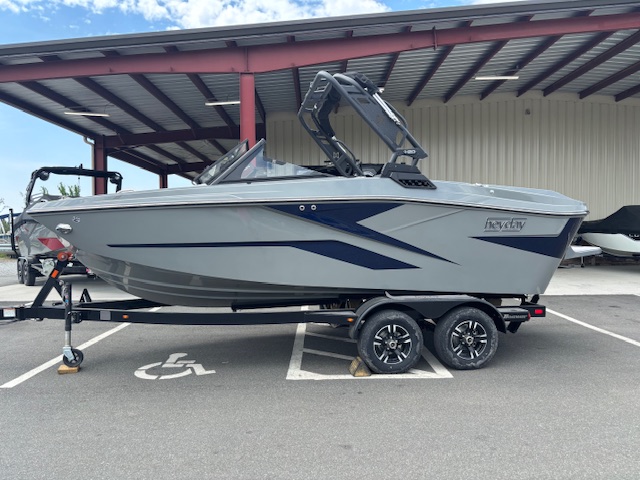 boat.Title